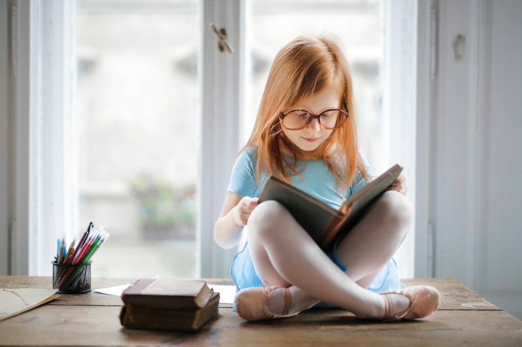 Cititul ii ajuta pe copii sa creasca emotional