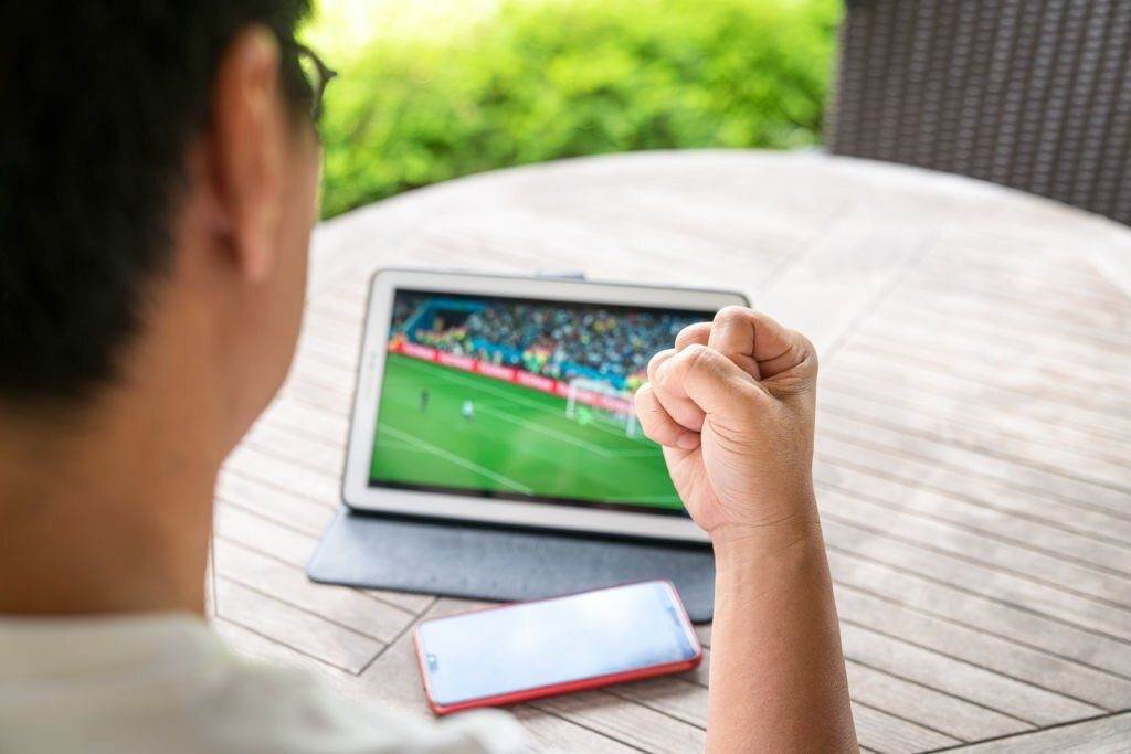 Cum să câștigi la pariurile sportive pe fotbal