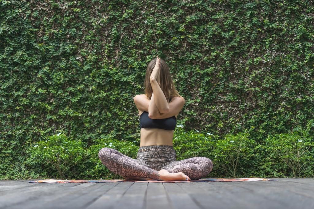 Cum să pui în practică yoga de acasă